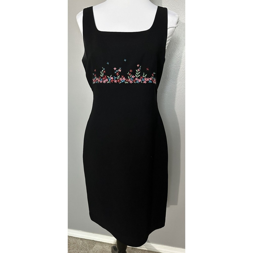 Sarah Spencer Womens Sz 6 Black Casual Dress Knee Length Sleeveless Embroidered